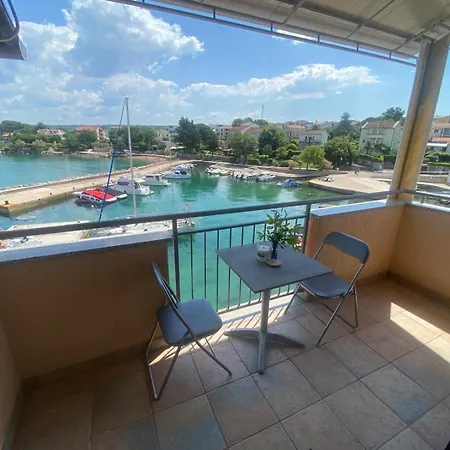 Beach Apartment Vantacici Апартаменты